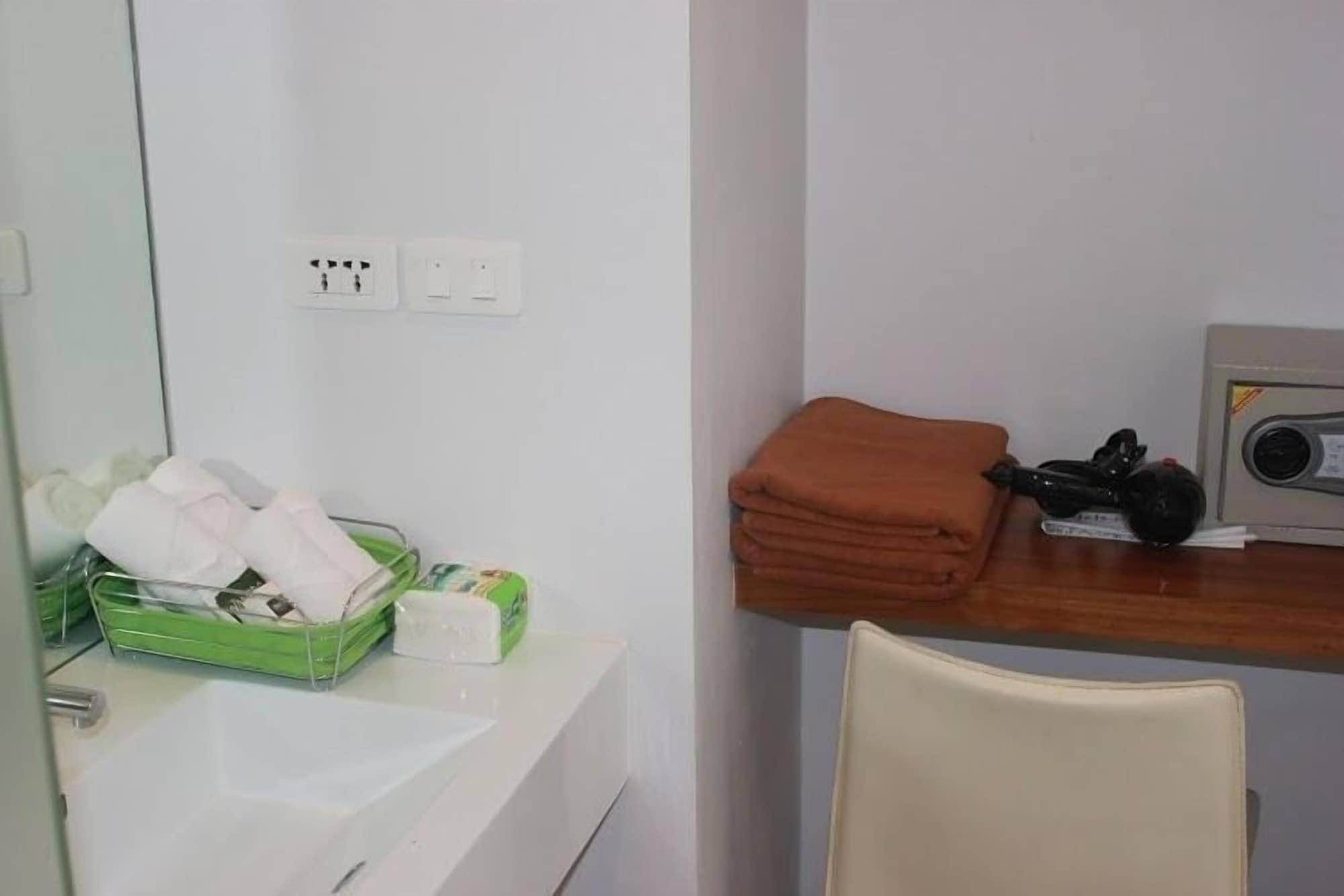 Nantra Thongson Bay Resort & Villas - Monthly Service Choeng Mon 외부 사진